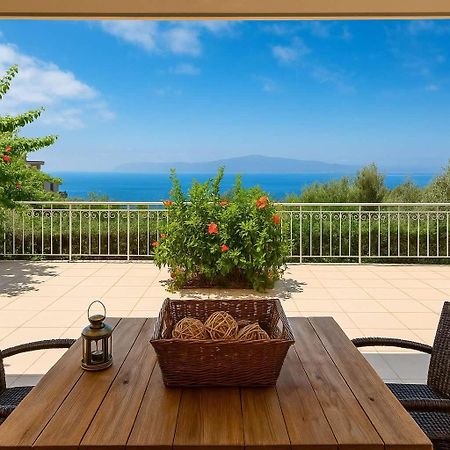 Aigli Fully Equipped Getaway - Seaview Lux Retreat Villa Kalamata Exterior photo
