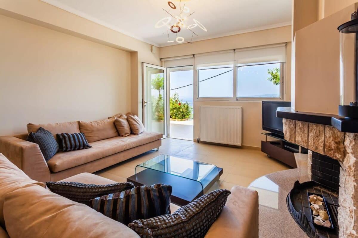 Aigli Fully Equipped Getaway - Seaview Lux Retreat Villa Kalamata Exterior photo